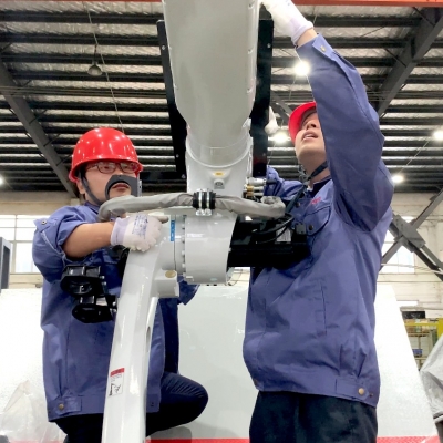 浙江雷諾爾電氣：以技術(shù)革新破解工業(yè)機(jī)器人線纜保護(hù)痛點